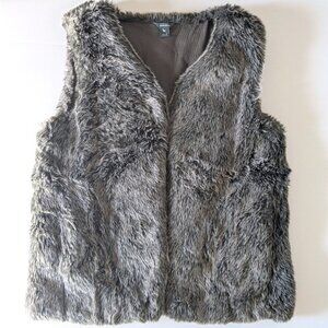 Eddie Bauer Bumble Vest, Women's Medium, Fossil Gray, Acrylic Faux Fur